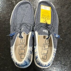 Men’s NWT Blue Hey Dudes, size 11